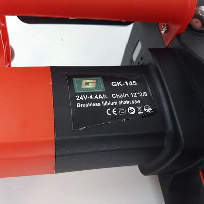 Akumulatorska verižna žaga 30 cm